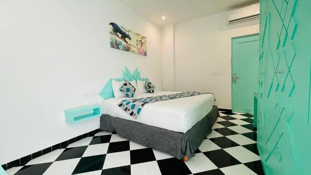 Deluxe Room with King Bed