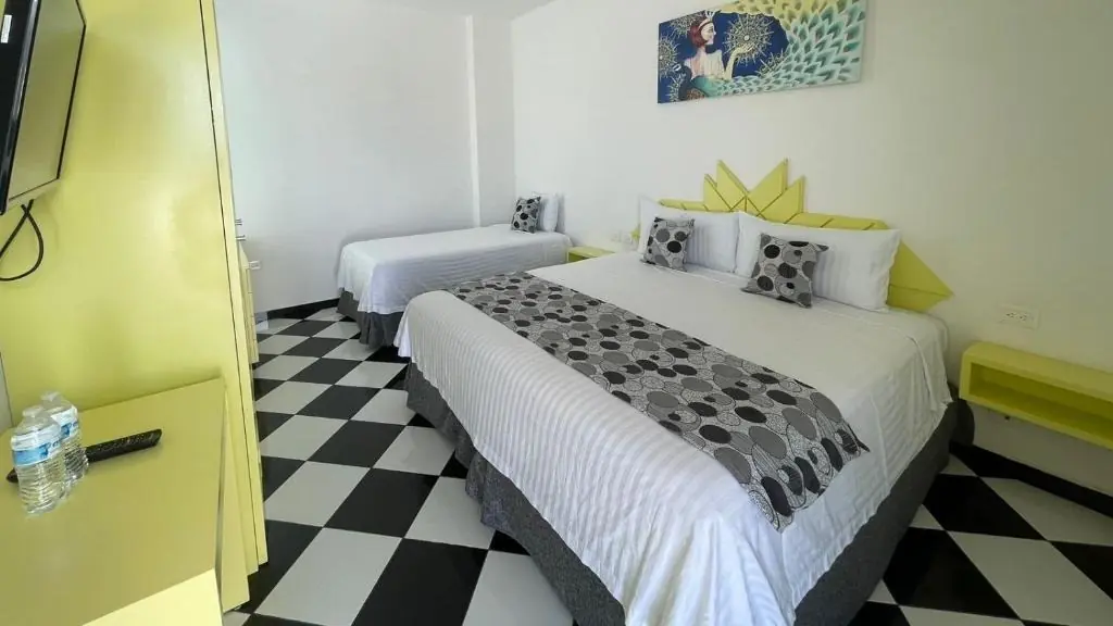Double Deluxe Room – 2 Beds