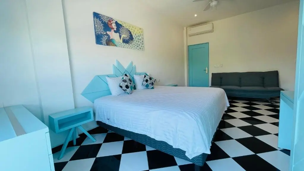 Double Deluxe Room – Sofa Bed